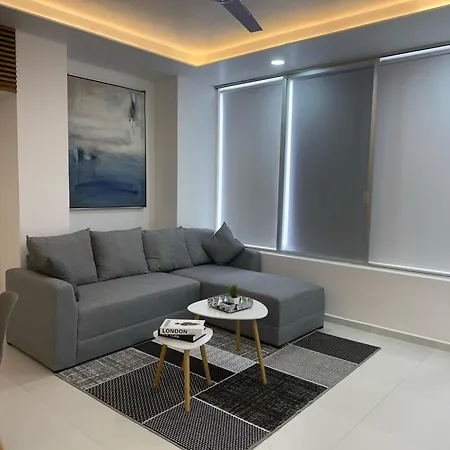 Alux Tower Aqua Apartment